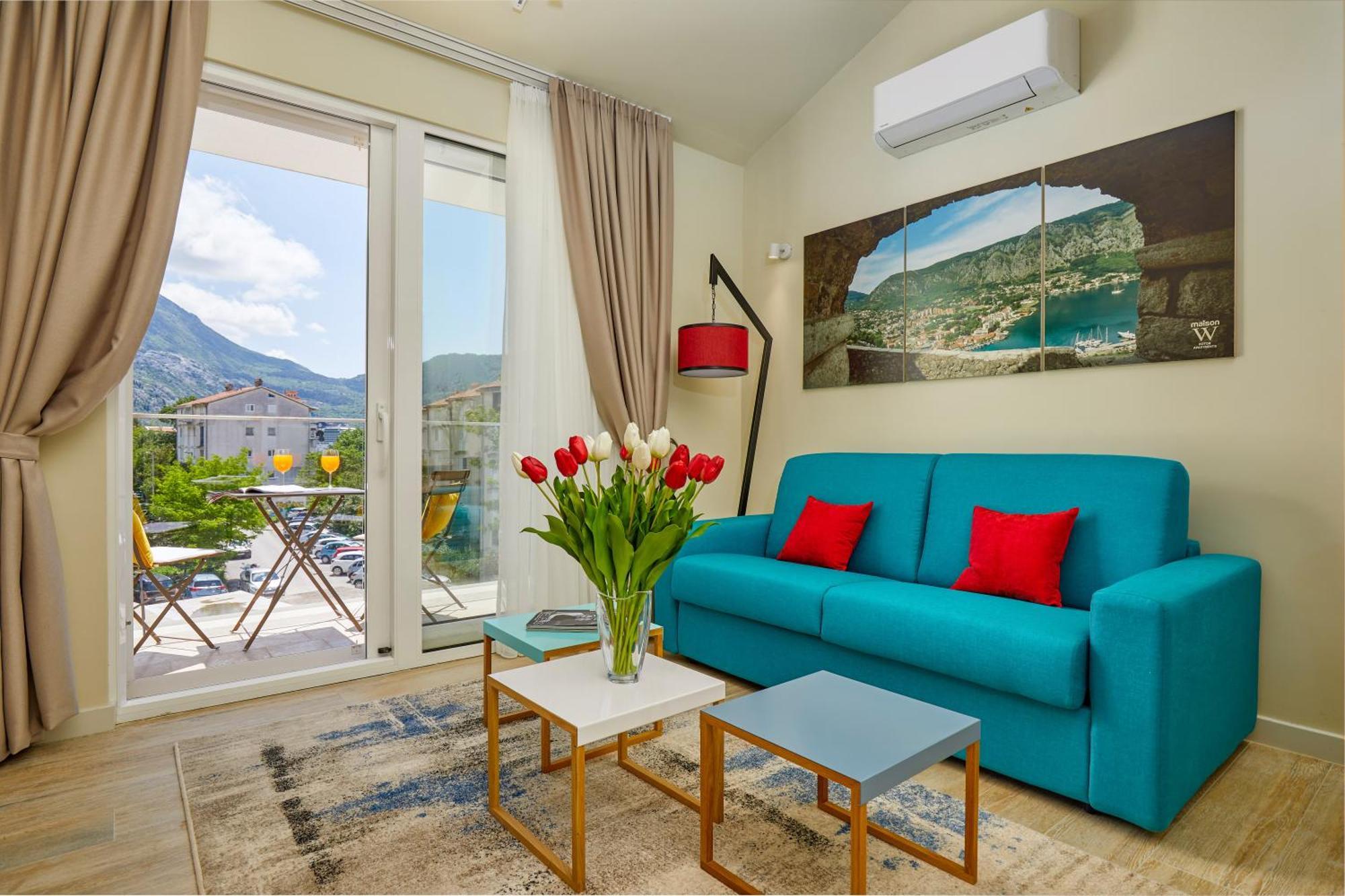 Maison W Kotor Exteriör bild