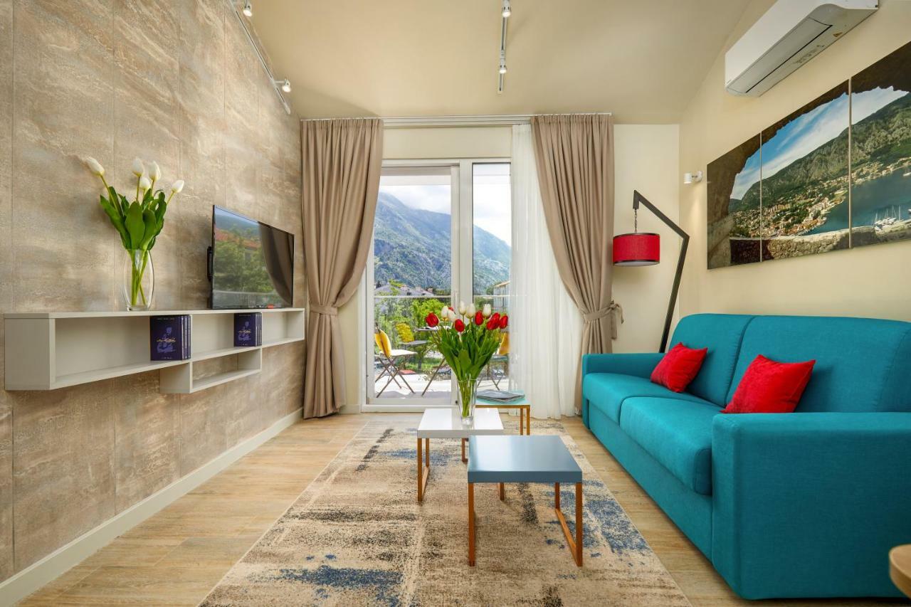 Maison W Kotor Exteriör bild